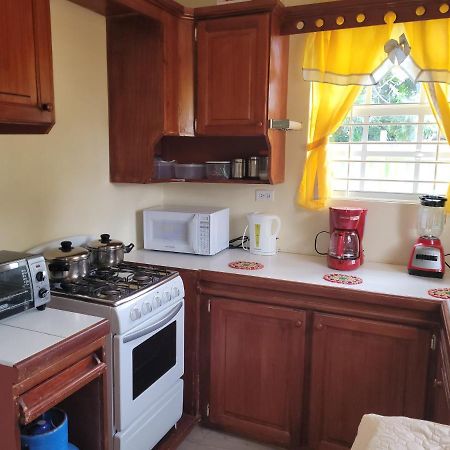 布里奇敦Kensington Oval- 2 Bed 1 Bath别墅 外观 照片
