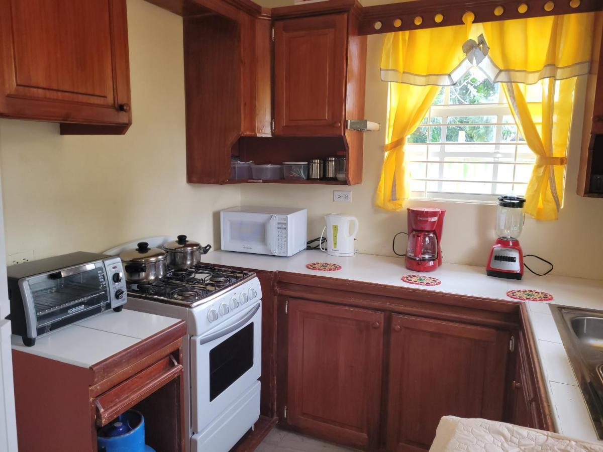 布里奇敦Kensington Oval- 2 Bed 1 Bath别墅 外观 照片