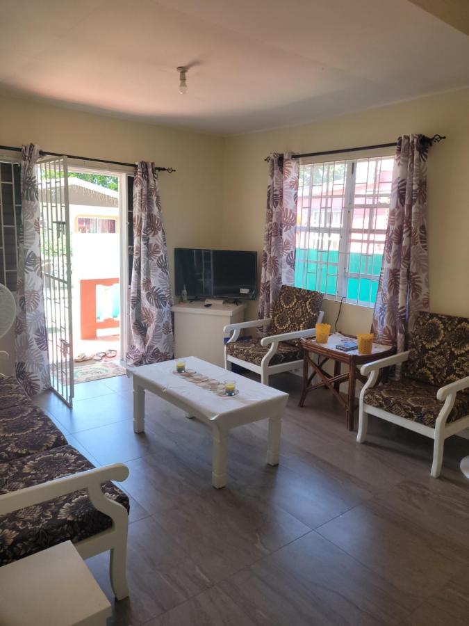 布里奇敦Kensington Oval- 2 Bed 1 Bath别墅 外观 照片